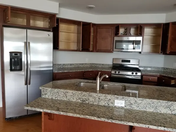 195 Salem St APT 1301, Wilmington, MA 01887