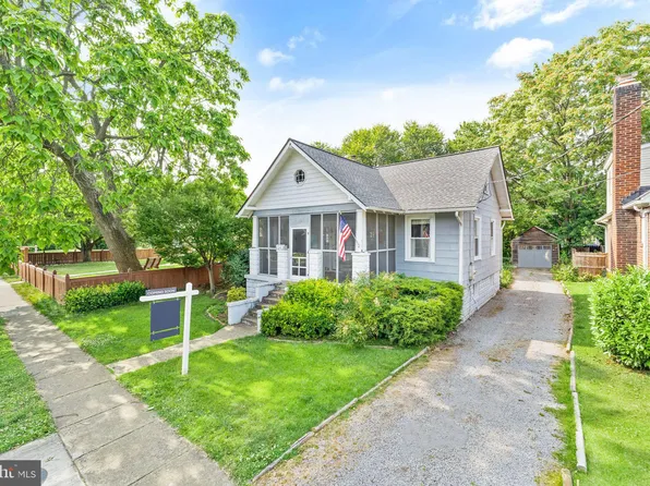 929 20th St S, Arlington, VA 22202