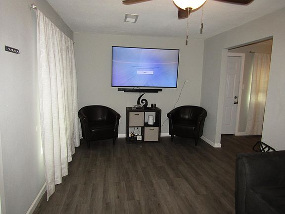3rd image of 507 S 12th St