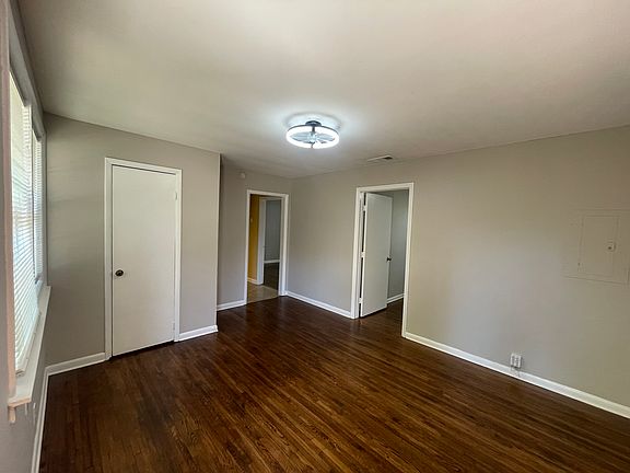 5th image of 2425 Chapel Ave #B