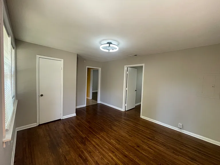 2425 Chapel Ave #B — Photo 5
