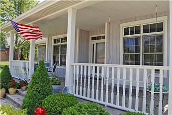 3rd image of 114 Lakeview Dr