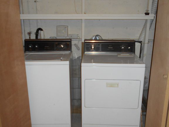 laundry in unit