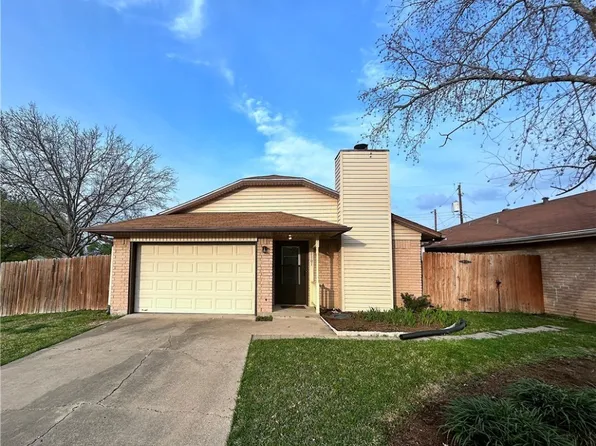 1101 Weatherly Dr, Bryan, TX 77803