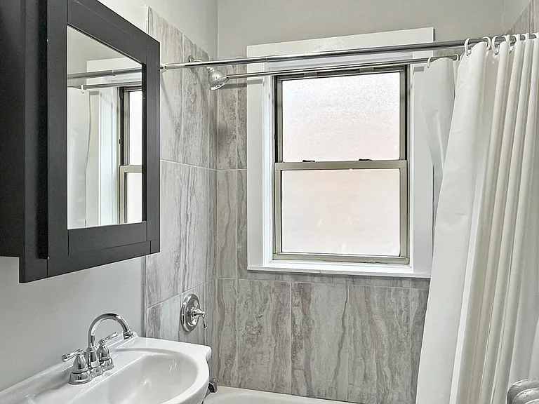 238-250 Washington Blvd. and 347-357 S. Harvey Ave — Photo 18