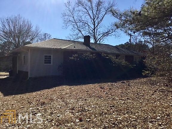 4th image of 2397 Iris Dr SE