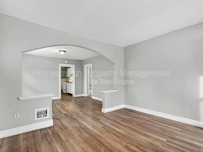 6705 Saint Louis Ave — Photo 16