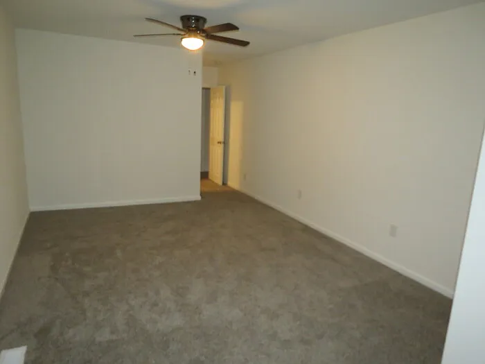 1680 Hillcrest Ave — Photo 10