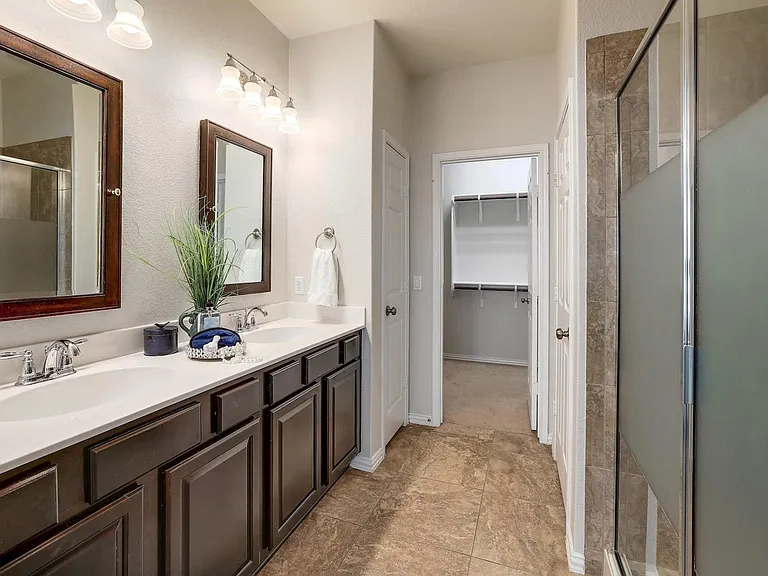 16021 Travesia Way — Photo 16