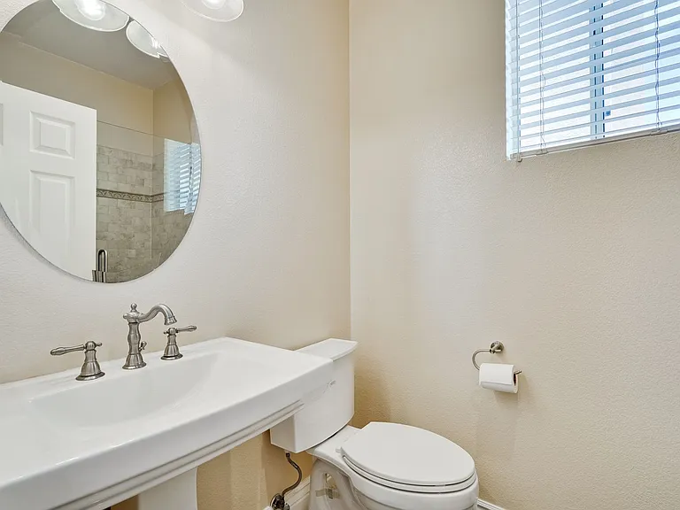 1907 Fumia Pl — Photo 35