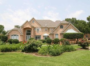 290 Lake Trail Ct, Double Oak, TX 75077