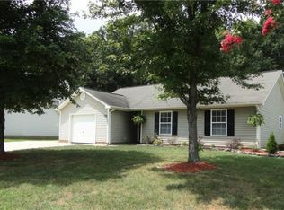 2921 Firethorn Dr, High Point, NC 27265