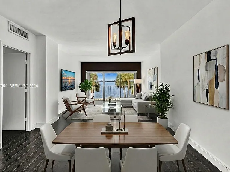 500 Bayview Dr #228 — Photo 1