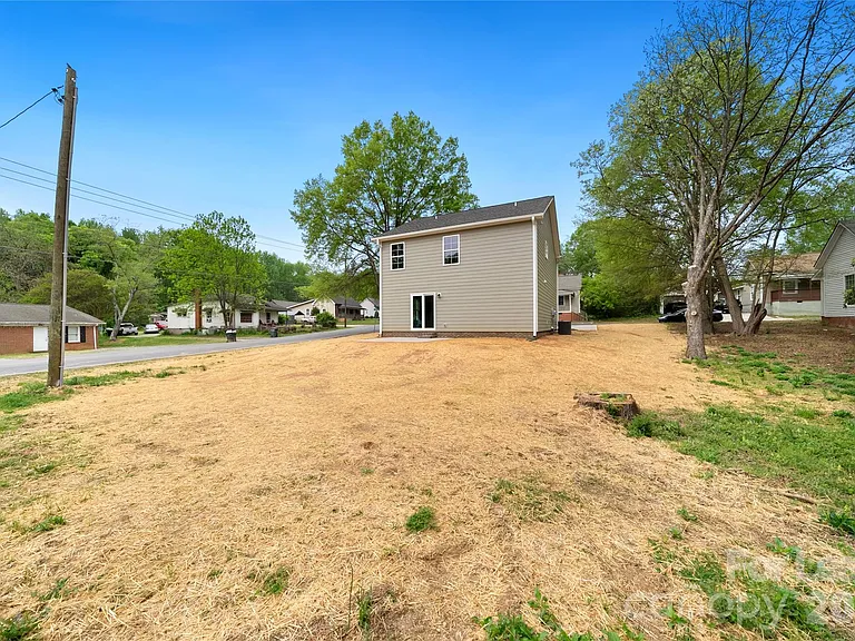 1007 Sioux St — Photo 33