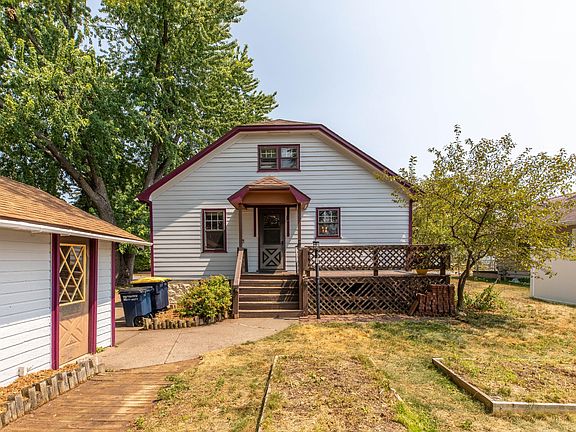 2nd image of 914 Dorr Ave