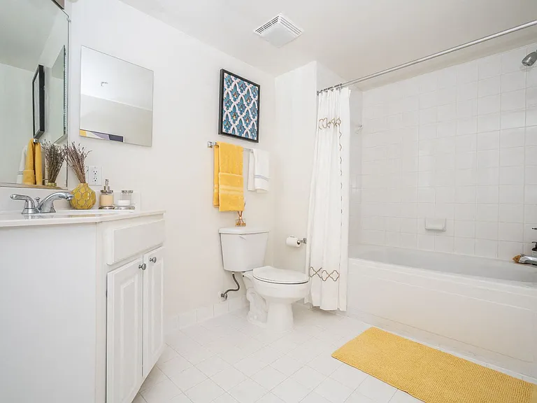 Ballston Place — Photo 37