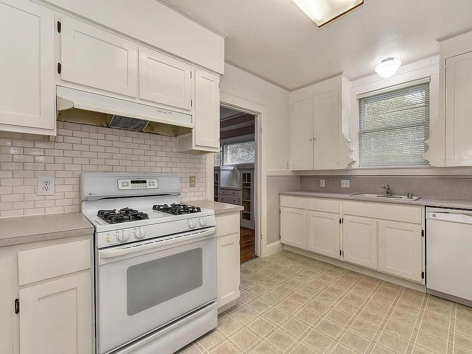3848 Sherman Way, Sacramento, CA 95817 Zillow