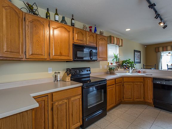 4th image of 10336 Glenn Abbey Ln