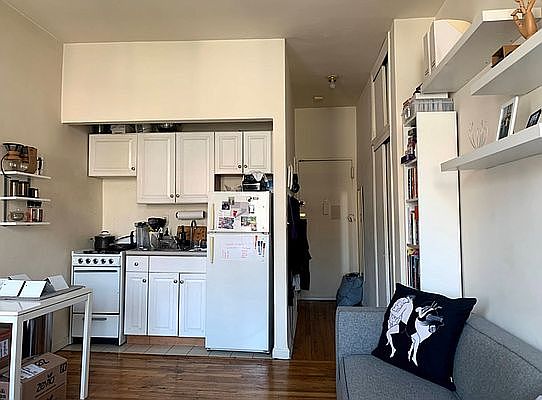 4th image of 118 W 83rd St APT 3b