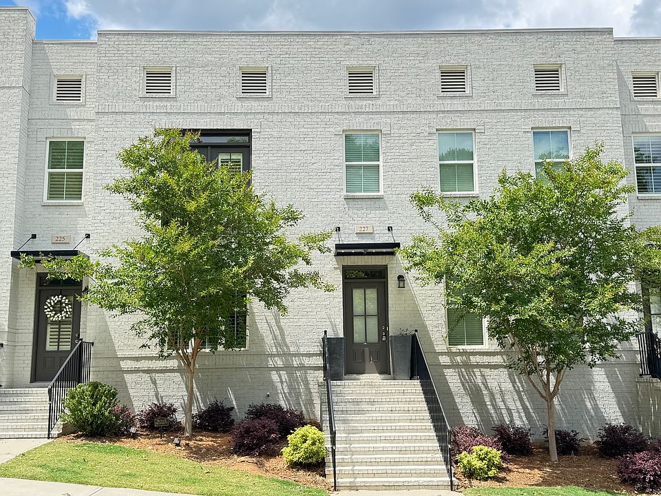 1st image of 227 Nash St