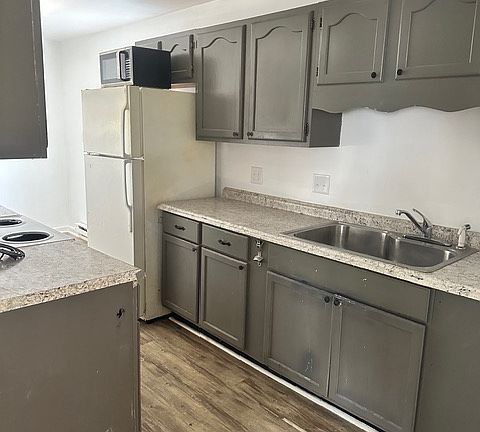 4th image of 298 Westover Ave #1