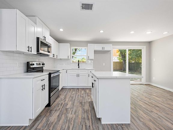 3rd image of 3629 Corder St