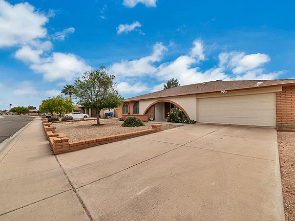 4th image of 12852 N 45th Ave