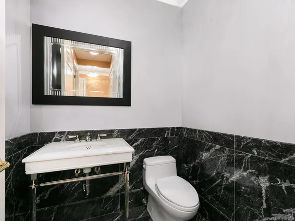 15 Central Park West image 6 of 12