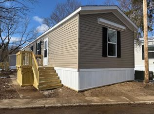 1012 S Lagrave St #43, Paw Paw, MI 49079