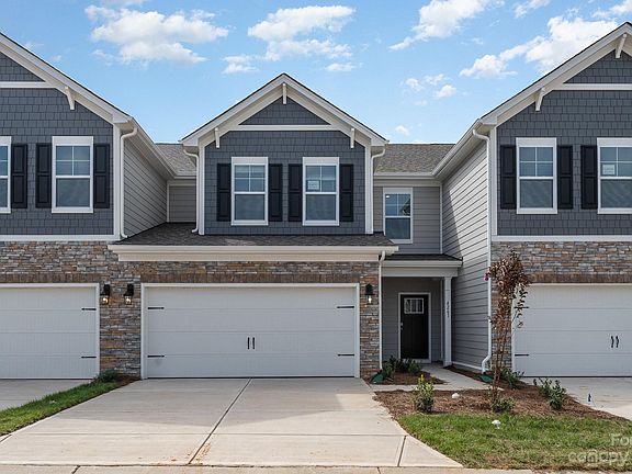 2nd image of 4261 Plumeria Way