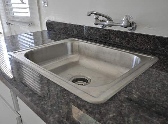 4th image of 14229-33 Victory Blvd #14229