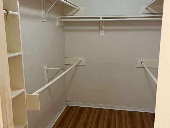 5th image of 3117 Watercastle Ct