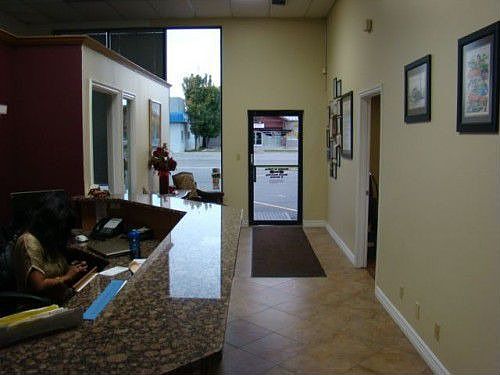 5th image of 3553 S Main St
