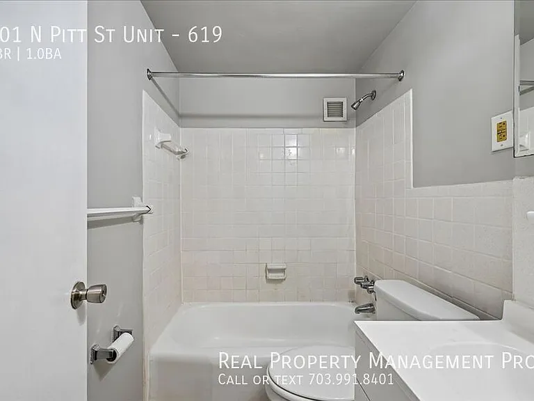 801 N Pitt St #619 — Photo 16