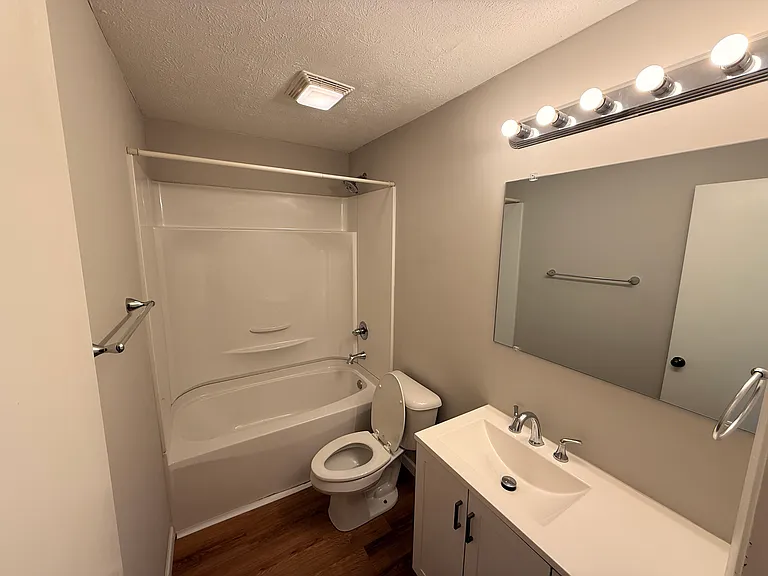 1203 Fair Dr #3 — Photo 9