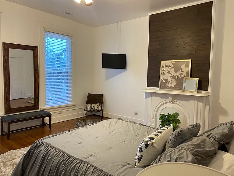 183 S Paint St #B — Photo 14