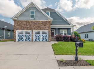 7925 Frostwood Ln, Ooltewah, TN 37363