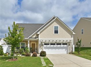 4137 Lytham Ln, Pfafftown, NC 27040