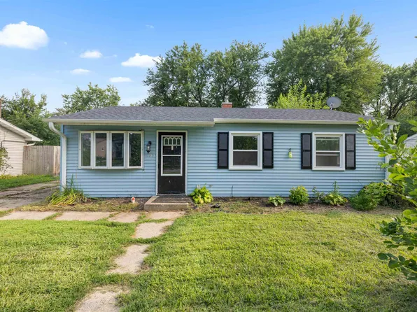 103 Gilbert Ter, Machesney Park, IL 61115