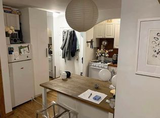 26 Clinton St APT 2, New York, NY 10002