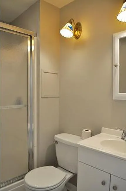 One bedroom ($800 Utilities included), Furnished, on East Hill in Ithaca/ available from Aug-2026) — Photo 4