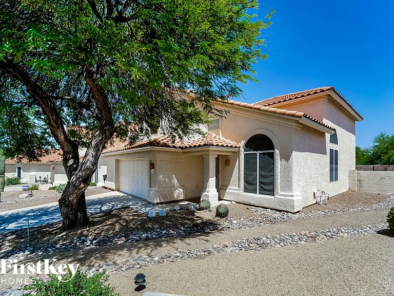 10205 E Sonoran Heights Pl — Photo 2