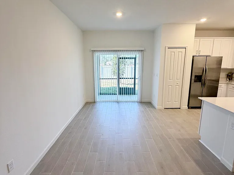 2113 Windward Cay Ln — Photo 7