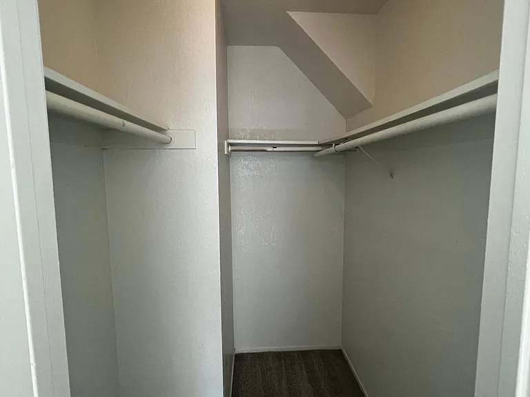 2010 Falmoth Cir — Photo 15