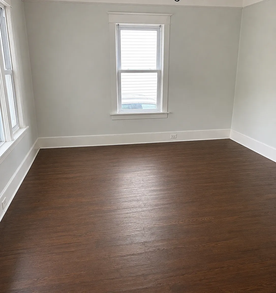 4 bed, 1922 sqft, $2,000 — Photo 2