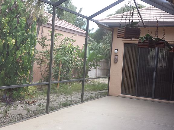 2nd image of 158 Orange Dr