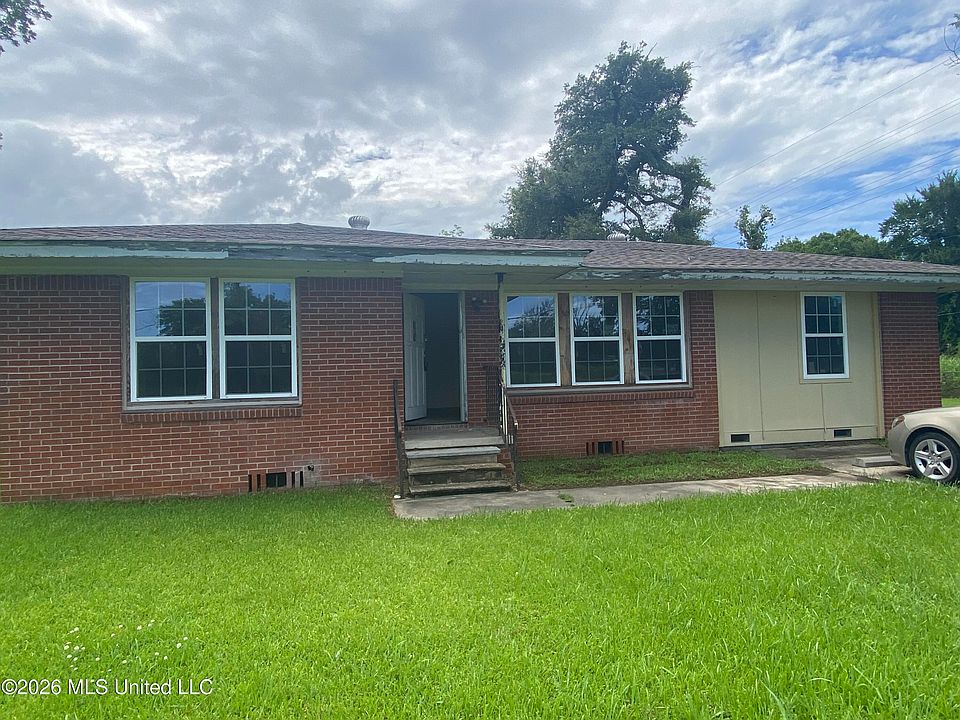 1st image of 101 Vidalia Dr #1