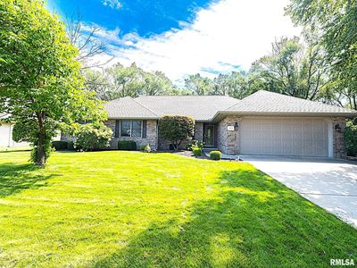 1904 Dane Kelsey Dr, Pekin, IL, 61554