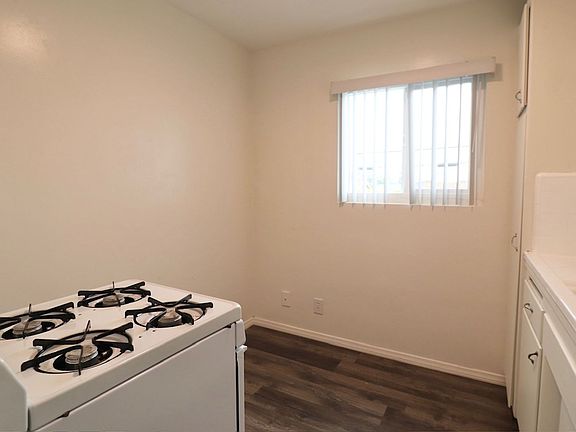 4th image of 3633 Saviers Rd #12