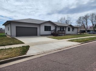 1809 W 39th St, Sioux Falls, SD 57105